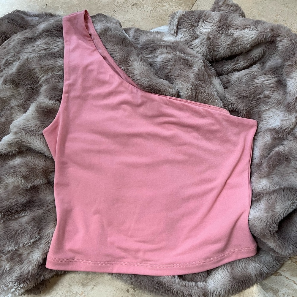 Cropped Top - Picture 2 of 8